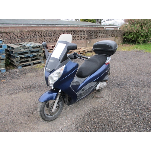 2 - A 2009 Honda FES 125 motorcycle (petrol/automatic) J65074, odometer reading 42,862 miles