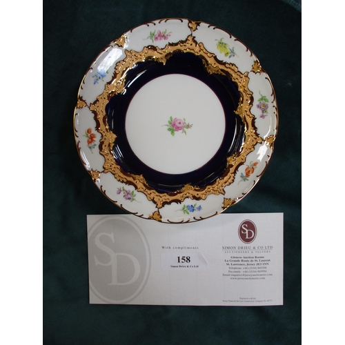 158 - A Meissen cabinet plate