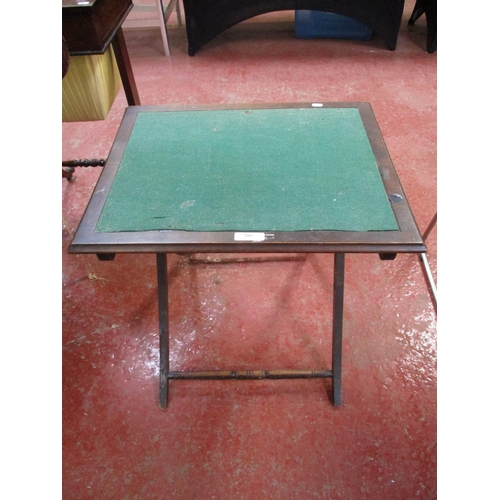 285 - A folding card table