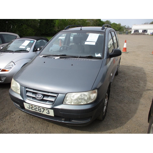 16 - A 2002 Hyundai Matrix GSI 1.6 five door hatchback (petrol/manual) J22873, odometer reading 50,335 mi... 