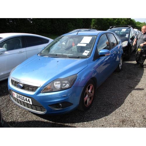 6 - A 2009 Ford Focus Zetec 1.6 five door hatchback J146644 (petrol/manual) odometer reading 79,172 mile... 