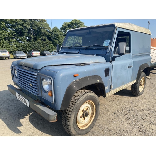 14 - A 1996 Land Rover Defender 90 2.5 TDi (diesel/manual) J55874, odometer reading 130,137 miles - perfo... 