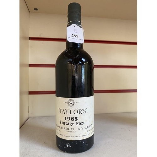 285 - A bottle of Taylor's Fladgate & Yeatman 1985 vintage Port