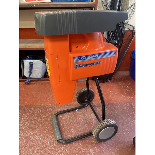 312 - A Husqvarna Silent 40 electric garden shredder