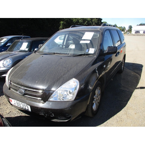 14 - A 2007 Kia Sedona 2.9 CRDi MPV (diesel/automatic) J88303, odometer reading 116,728 miles