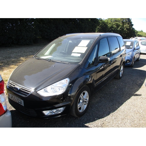 5 - A 2014 Ford Galaxy Zetec 2.0 TDCi MPV (diesel/automatic) J55703, odometer reading 80,763 miles. One ... 