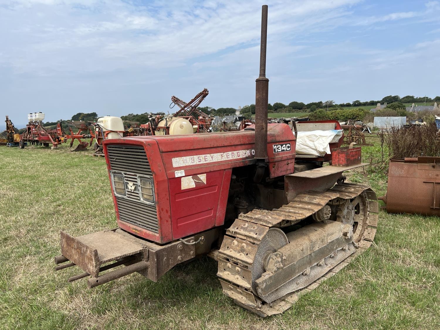 A Massey Ferguson 134c Crawler Tractor Odometer Reading 2759 Hours 9665