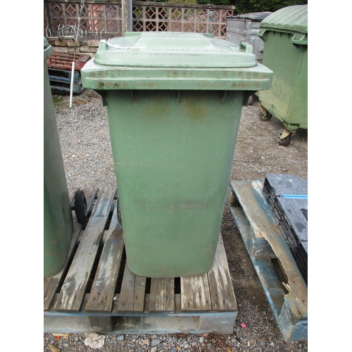 26 - A wheelie bin