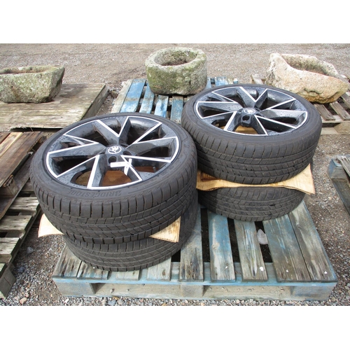 61 - A set of Skoda Karoq alloy wheels 19