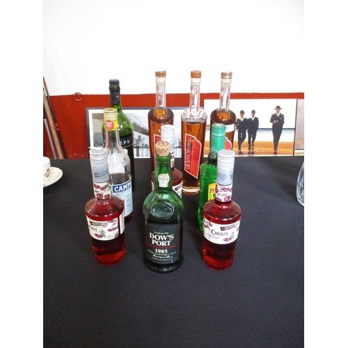 193 - A quantity of spirits and liqueurs