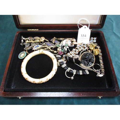 334 - A collection of antique and vintage jewellery