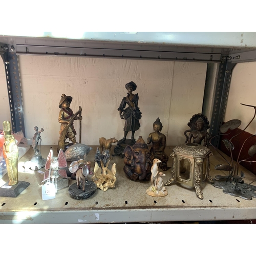 121 - Assorted figural and animal models