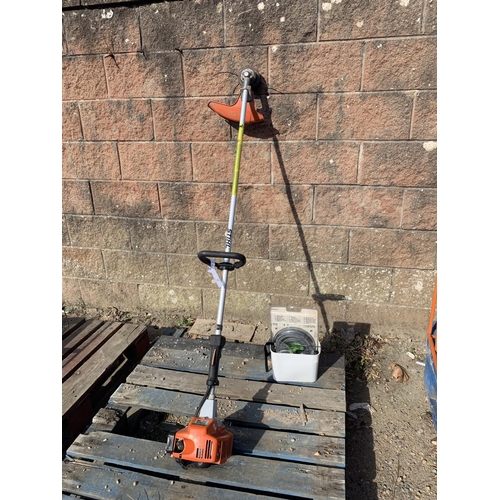 47 - A Stihl FS76 pole strimmer and accessories