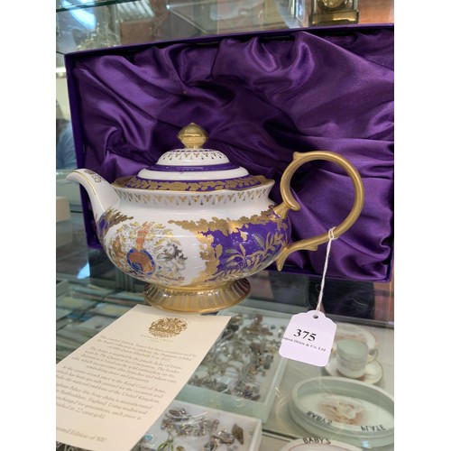 375 - A Buckingham Palace Platinum Jubilee 2022 limited edition teapot numbered 203/500