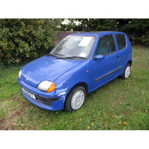 18 - A 1999 Fiat Seicento Citymatic 0.9 three door hatchback (petrol/manual) J93627, odometer reading 5,6... 