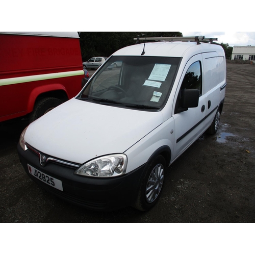 21 - A 2006 Vauxhall Combo 2000 1.2 CDTi small goods van (diesel/manual) J12825, odometer illegible