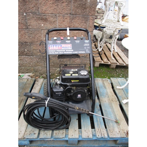 40 - A Sealey self priming 6.5hp petrol 220 bar pressure washer