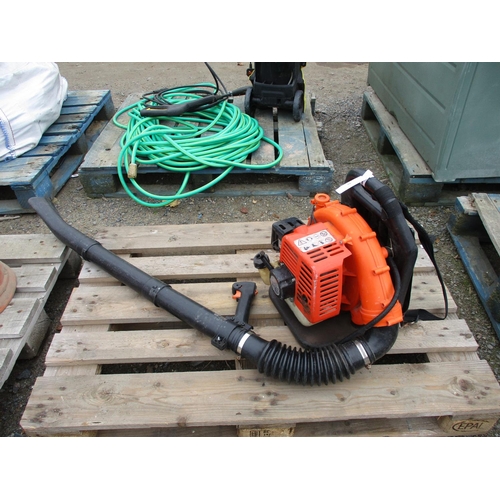 99 - A Dealoures two stroke knapsack power blower