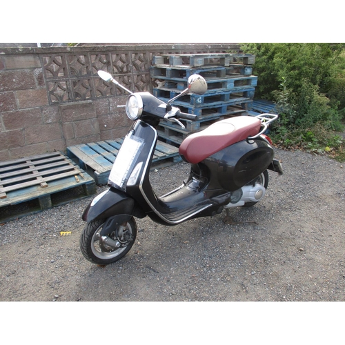 1 - A 2014 Piaggio Primavera 125 scooter J29512 - one owner plus main agent