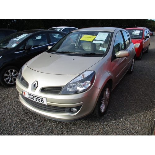 7 - A 2007 Renault Clio Initiale 1.6 five door hatchback J110568 (petrol/automatic), odometer reading 32... 