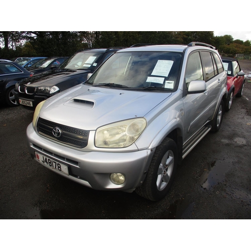 14 - A 2004 Toyota Rav4 XT4 2.0 SUV (diesel/manual) J48178, odometer reading 82,919 miles