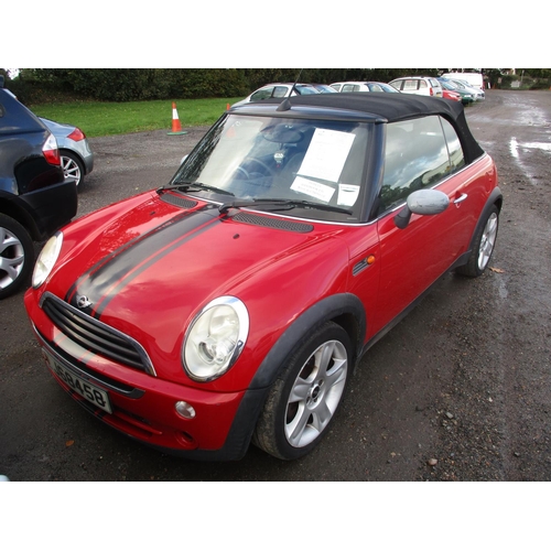 15 - A 2004 Mini One 1.6 convertible (petrol/manual) J68458, odometer reading 54,693 miles