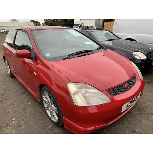 15 - A 2002 Honda Civic 2.0 i-V Type-R three door hatchback (petrol/manual) J39437, odometer reading 86,2... 