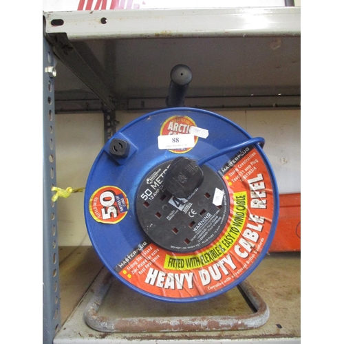 88 - A heavy duty cable reel