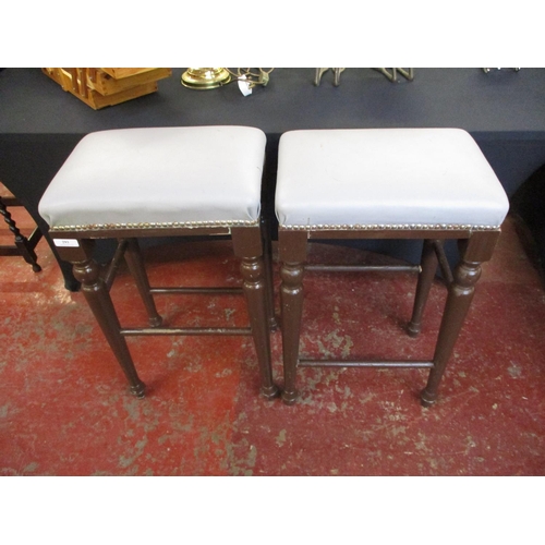 293 - A pair of bar stools