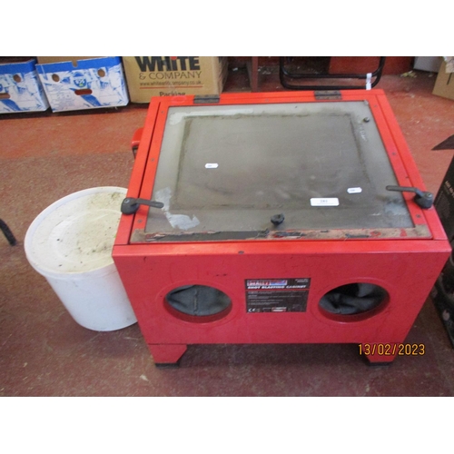 281 - A Sealey shot blasting cabinet and accessories