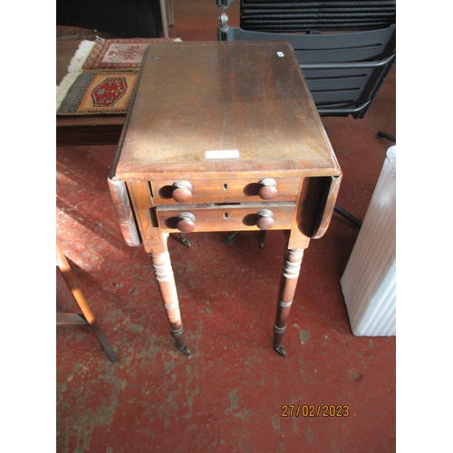 287 - A Victorian mahogany Pembroke table fitted two short drawers and of diminutive form