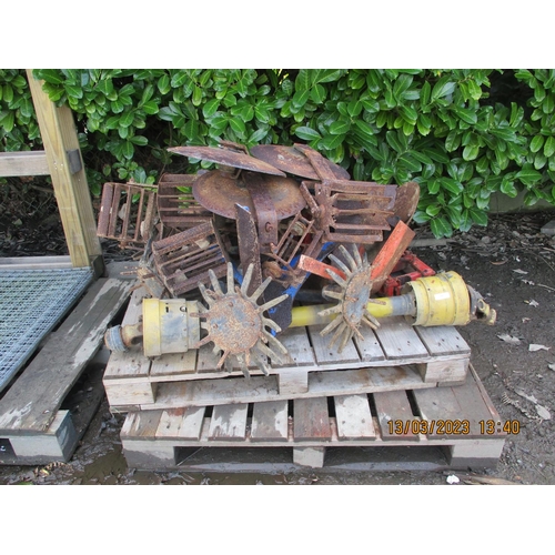 44 - Assorted agricultural implement parts and accessories