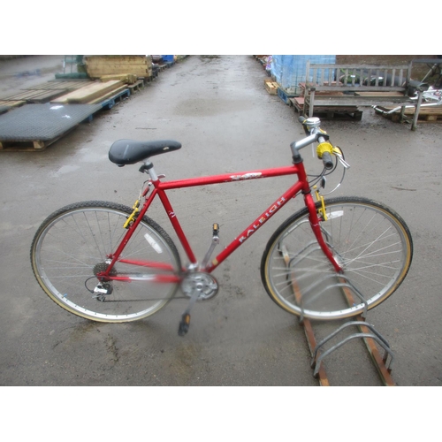 114 - A gentleman's Raleigh Trail 3000 bicycle (20