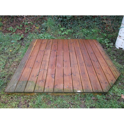 28 - A wooden garden deck (2mx2m approximately)
