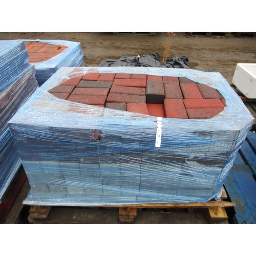 95 - A pallet of brick pavers