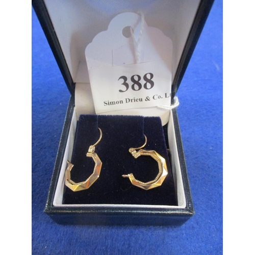 388 - Two pairs of 9 carat gold earrings