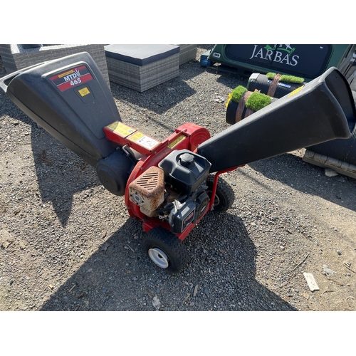 21 - A Toro wood chipper (accessories with auctioneers)