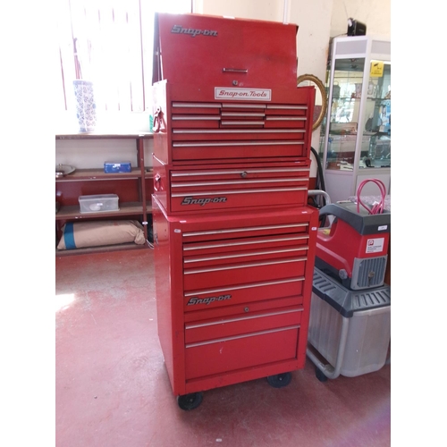 230 - A Snap-On roller cab and double top box tool cabinet