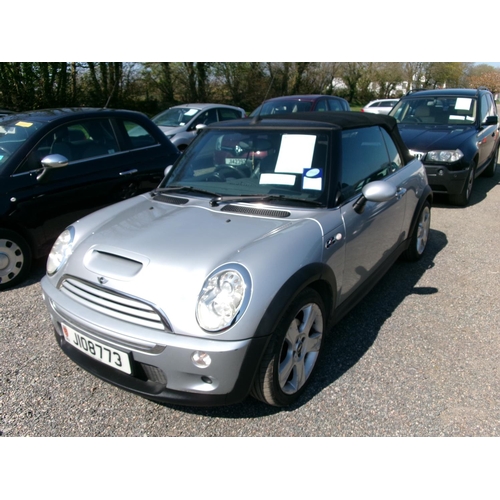 6 - A 2005 Mini Cooper S 1.6 convertible J108773 (petrol/manual), odometer reading 83,111 miles