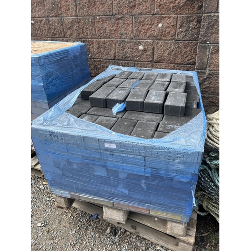 59 - A pallet of brick pavers