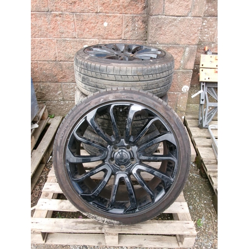 49 - Four 275/40 alloy wheels and tyres