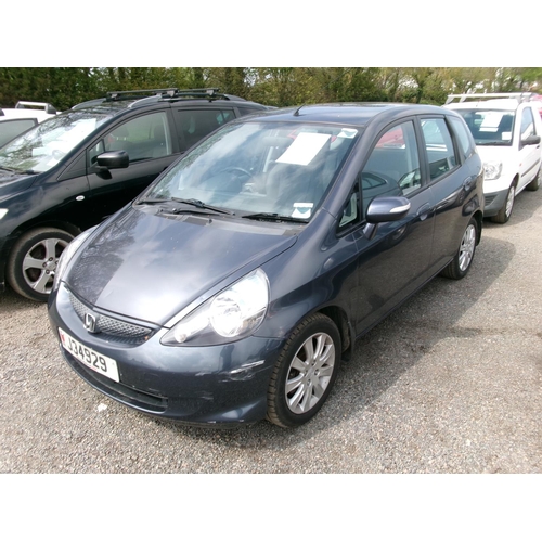 6 - A 2007 Honda Jazz SE 1.4 five door hatchback (petrol/CVT) J34929, odometer reading 45,454 miles - on... 