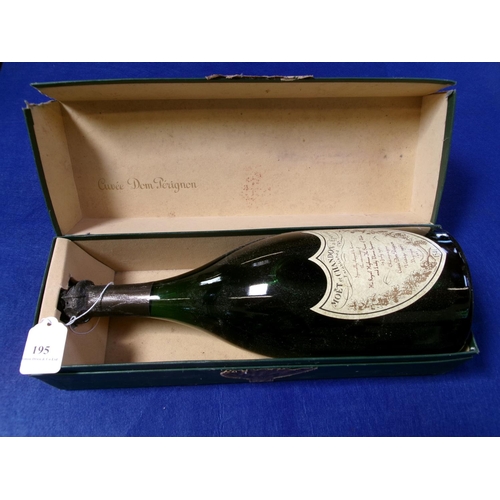 195 - A presentation Magnum of Moet & Chandon Champagne 