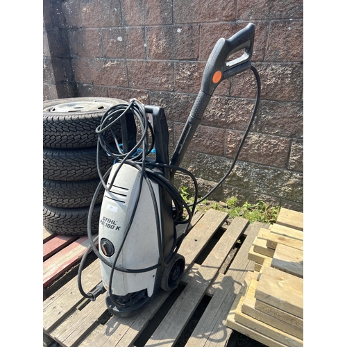 52 - A Stihl RE160K pressure washer