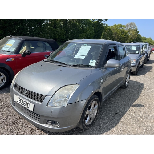 4 - A 2006 Suzuki Swift VVTS GLX 1.5 five door hatchback J82610 (petrol/manual), odometer reading 103,88... 