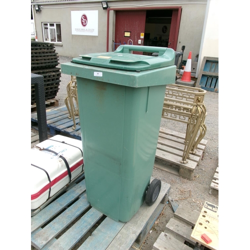 88 - A green PVC wheelie bin