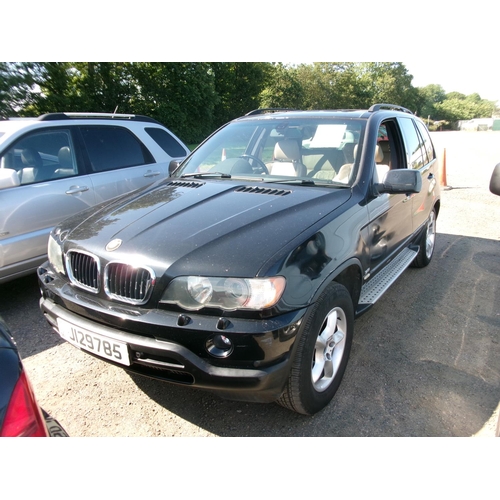 10 - A 2002 BMW X5 3.0i Sport SUV J129785 (petrol/automatic), odometer reading 109,750 miles - electric w... 