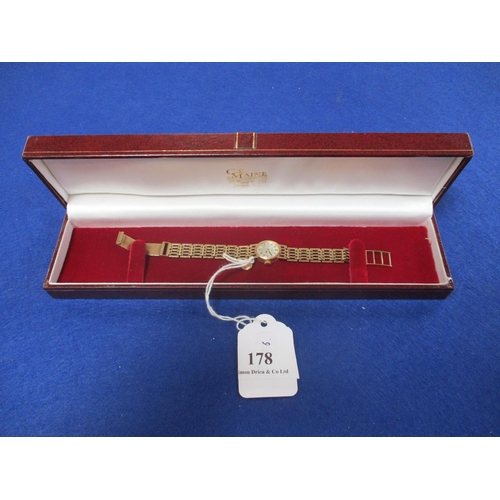 178 - A lady's 9 carat gold Rotary wrist watch on 9 carat gold gatelink bracelet