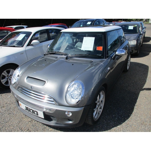 10 - A 2006 Mini Cooper S 1.6 three door hatchback J61313 (petrol/automatic), odometer reading 59,385 mil... 