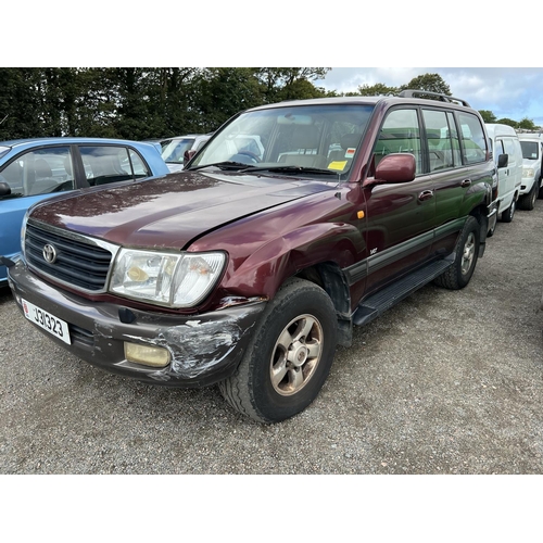 15 - A 1998 Toyota Landcruiser Amazon VX V8 4.7 SUV J31323 (petrol/automatic), odometer reading 160,047 m... 